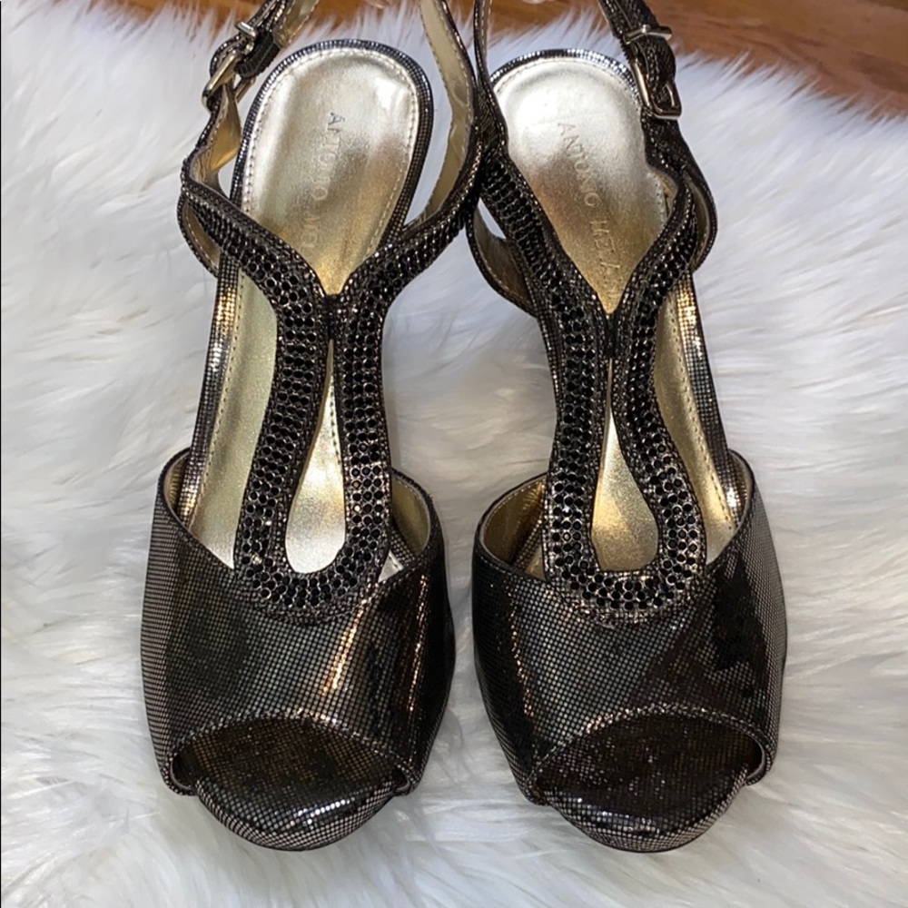 Antonio Melani silver & black party heels size 8.5